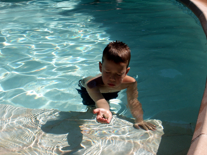 2004-10 021.jpg - DCF 1.0